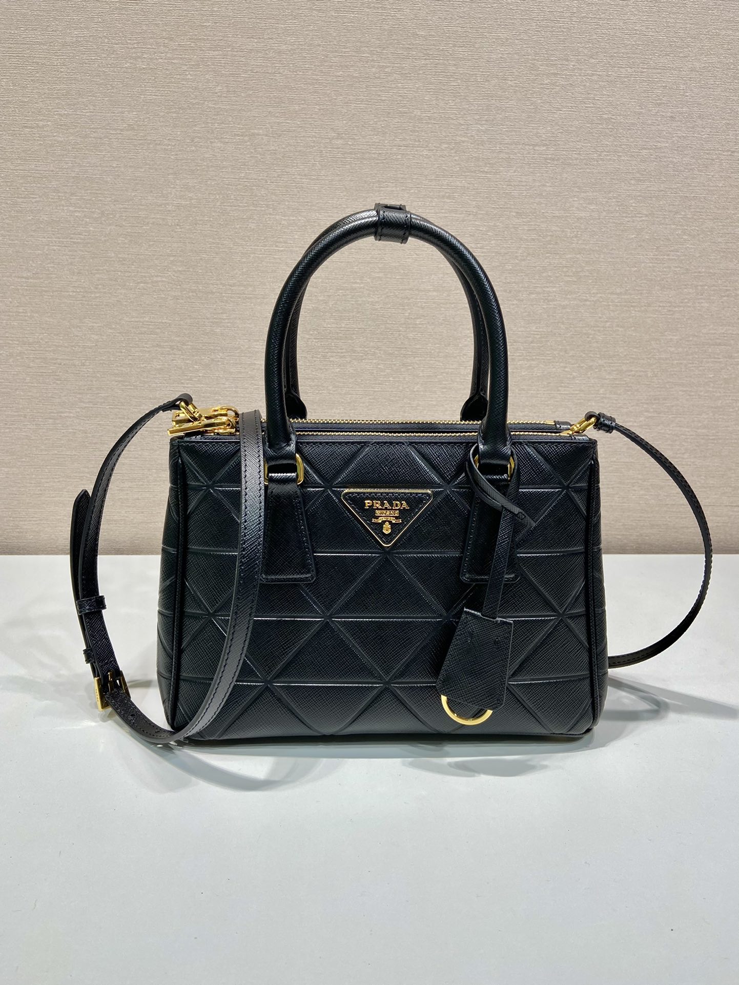 Prada_Tote_B